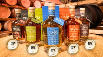 SLYRS Distillery: SLYRS ist Deutscher Whisky des Jahres 2023 und holt 5-faches Gold