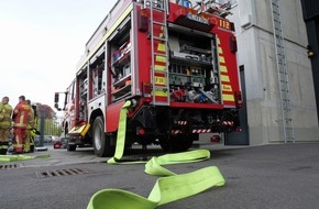 Polizei Mettmann: POL-ME: Polizei ermittelt nach Brand in Doppelhaushälfte - Langenfeld - 2210015