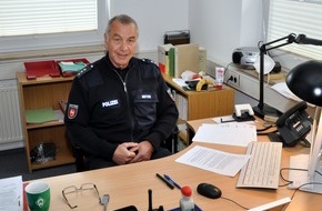 Polizeiinspektion Rotenburg: POL-ROW: ++ Führungswechsel bei der Polizeistation - Joachim Meyer geht in Pension ++