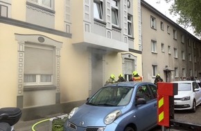 Feuerwehr Gelsenkirchen: FW-GE: Kellerbrand in Horst - aufwendige L&ouml;scharbeiten unter Atemschutz