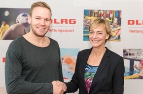 DLRG - Deutsche Lebens-Rettungs-Gesellschaft: Weltrekord im Schleppen von Rettungspuppen - DLRG legt 7.900 Meter zurück / Kongress der Lebensretter ein Voller Erfolg: Vernetzung zwischen Ausbildung, Einsatz und Medizin gelingt