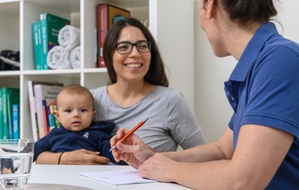 Bundesverband Osteopathie e. V. - BVO: Wenn Babys verreisen: Wie Osteopathie Familienurlaube entspannter machen kann