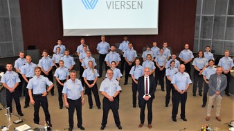 Kreispolizeibehörde Viersen: POL-VIE: Kreis Viersen: Kreisdirektor Schabrich begrüßte die neuen "Lehrlinge" bei der Kreispolizeibehörde