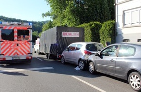 Kreispolizeibehörde Olpe: POL-OE: Vier Verletzte bei Auffahrunfall