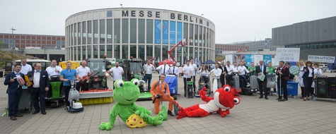 Messe Berlin GmbH: CMS Berlin 2019 eröffnet: Internationale Reinigungsfachmesse startet mit der traditionellen Parade der Reinigungsbranche