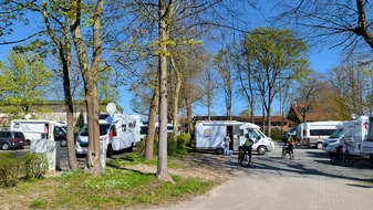 Wohnmobil trifft Wellness und Wasserspaß: Stades Wohnmobilstellplatz am Solemio