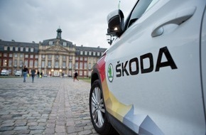 Skoda Auto Deutschland GmbH: SKODA beim Münsterland Giro mit Begleitfahrzeugen und Jedermann-Team am Start (FOTO)
