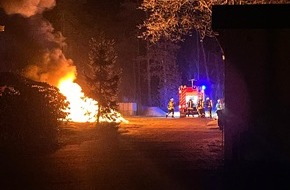 Freiwillige Feuerwehr Celle: FW Celle: PKW-Brand in Hustedt