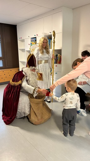 Nikolausüberraschung der Höhenretter im Klinikum Ingolstadt