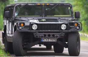 Polizei Düsseldorf: POL-D: "Hummer" in Niederkassel entwendet - 10.000 Euro Belohnung  - Polizei sucht Zeugen