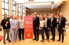 IGBCE Nordost: IGBCE Landesbezirksdelegiertenkonferenz in Erkner - MP Woidke: Wir kämpfen gemeinsam um jeden Arbeitsplatz
