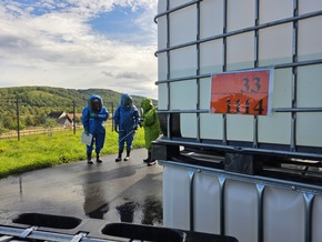 FW-AR: Feuerwehr Arnsberg bildet Einsatzkräfte für ABC-Einsätze aus