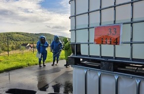 Feuerwehr der Stadt Arnsberg: FW-AR: Feuerwehr Arnsberg bildet Einsatzkräfte für ABC-Einsätze aus