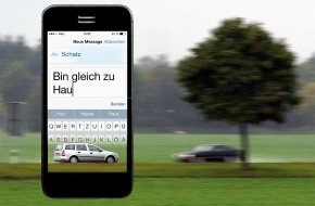 Deutscher Verkehrssicherheitsrat e.V.: SMS am Steuer: Tödliche Gefahr / Risiko wird von vielen Autofahrern unterschätzt