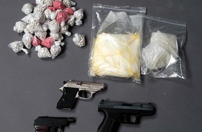 Polizei Düsseldorf: POL-D: Düsseldorfer Drogenfahnder stellen Drogen im Verkaufswert  von 40.000 Euro sicher - Foto als Datei angehängt