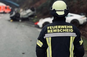 Feuerwehr Remscheid: FW-RS: Schwerer Verkehrsunfall BAB1 in Richtung Köln