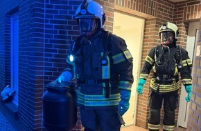 Freiwillige Feuerwehr Aurich: FW-AUR: Fl&uuml;ssigkeitsreste in Beh&auml;lter umgef&uuml;llt