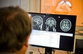 Alfred Kärcher SE & Co. KG: Zum Internationalen Tag der Putzfrau: Neurowissenschaftliche Studie im Auftrag von Kärcher / So wird Putzen zur Belohnung (FOTO)