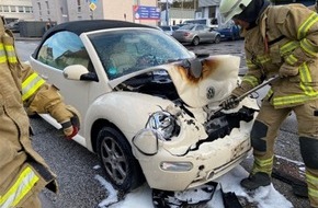 Polizeidirektion Kaiserslautern: POL-PDKL: Auffahrunfall in Otterbach: Fahrzeug ger&auml;t in Brand