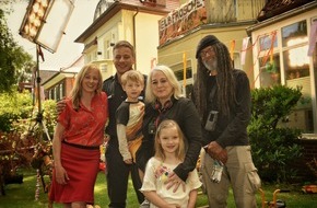 NDR / Das Erste: Drehstart für ARD Degeto / NDR-Familienkomödie mit Silke Bodenbender und Tom Wlaschiha