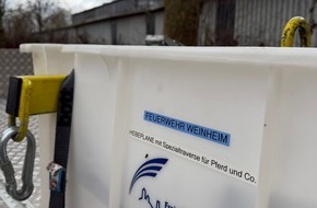 Feuerwehr Weinheim: FW Weinheim: Feuerwehr Weinheim unterst&uuml;tzt mit Hebegeschirr in Lampertheim