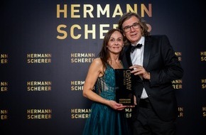 Zukunftsfabrik-safir: Excellence Award für Birsen Duran aus Sennestadt - in 240 Sekunden brillieren