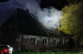 Polizeipräsidium Neubrandenburg: POL-NB: Brand eines leerstehenden Einfamilienhauses in Wiek (LK Vorpommern-Rügen)