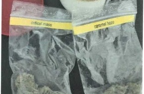 Zollfahndungsamt Essen: ZOLL-E: "Richtiger Riecher" - 2 Zollhunde und 20 Zöllner überführen Drogenschmuggler - fast 15 kg Marihuana sichergestellt - 1 Personen in Haft