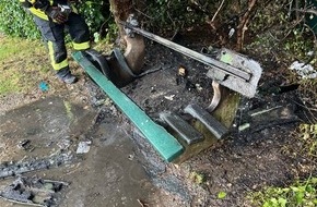 Kreispolizeibeh&ouml;rde Kleve: POL-KLE: Geldern - Sitzbank auf Spielplatz durch Feuer besch&auml;digt: Zeuge informierte die Polizei