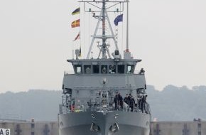 Presse- und Informationszentrum Marine: Minenjagdboot "Weilheim" mit Kurs Mittelmeer - Minenjagdboot "Weilheim" verlässt Heimathafen Kiel zum NATO-Einsatz