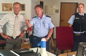 Bundespolizeiinspektion Kassel: BPOL-KS: Staatsminister Wintermeyer besucht Hessentagswache der Bundespolizei