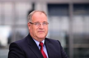 Heidelberger Druckmaschinen AG: Dr. Gerold Linzbach ist neuer Vorstandsvorsitzender der Heidelberger Druckmaschinen AG (BILD)
