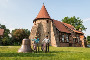 Radurlaub mit geprüfter Qualität in der ADFC RadReiseRegion Uelzen / Auf 40 Sternradtouren die Lüneburger Heide entdecken