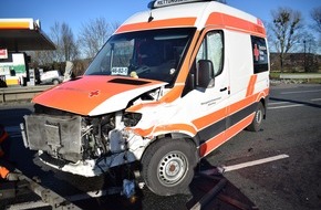 Polizeiinspektion Nienburg / Schaumburg: POL-NI: Verkehrsunfall mit sechs verletzten Personen auf Bundesstraße 83