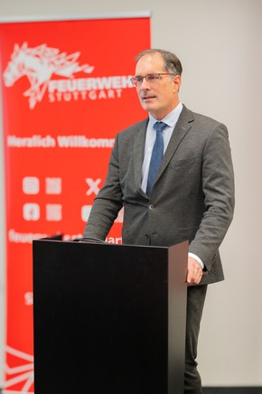 FW Stuttgart: Ehrung für den Einsatz beim Unwetter 2024 - Bevölkerungsschutz-Ehrenmedaille des Landes Baden-Württemberg verliehen