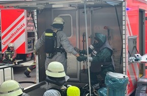 Feuerwehr Norderstedt: FW Norderstedt: Gefahrstoffreaktion in Labor - Feuerwehr mit Gro&szlig;aufgebot im Einsatz Norderstedt, 15.04.2026 - 12:56 Uhr