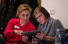 Deutscher Volkshochschul-Verband: Die Begeisterung fürs Lesen digital wecken / MENTOR - Die Leselernhelfer e.V. und Volkshochschulen beteiligen sich am Digitaltag 2020