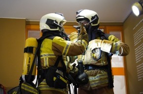Feuerwehr Dresden: FW Dresden: Einsatzkräfte finden leblose Person nach Brand in einer Wohnung