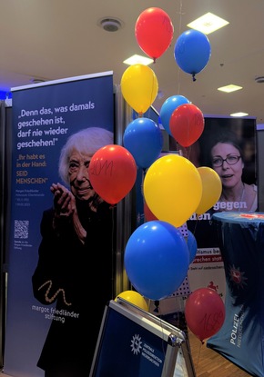 POL-AK NI: "Demokratiestärke ist Haltung" - Dritter bundesweiter Kongress des Netzwerks Demokratiestarke Polizei in Hannover