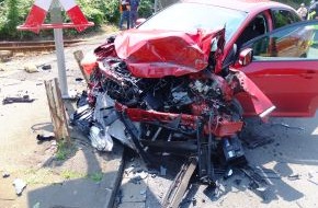 Polizei Düren: POL-DN: Unfall auf den Gleisen
