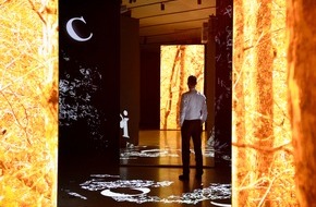 GRIMMWELT Kassel gGmbH: Auf Heldenreise durch den »FinsterWald« - Grimms Märchen neu erzählt / Über 15.000 Besucher hat die digitale Erlebnis-Ausstellung der Grimmwelt Kassel bereits in ihren Bann gezogen