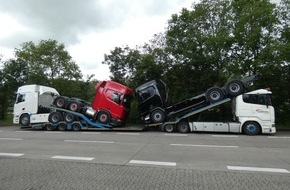 Polizeiinspektion Cuxhaven: POL-CUX: Überladenen Sattelzug stillgelegt (Lichtbild in der Anlage)