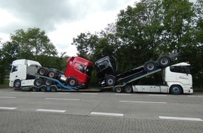 Polizeiinspektion Cuxhaven: POL-CUX: Überladenen Sattelzug stillgelegt (Lichtbild in der Anlage)