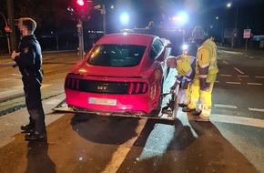 Polizei Duisburg: POL-DU: Hamborn: Polizei stoppt Autorennen - Mustang und Touareg am Abschlepphaken