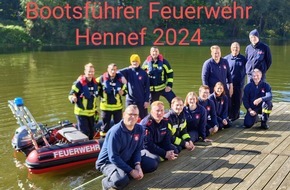 Freiwillige Feuerwehr Hennef: FW Hennef: 12 neue Bootsführer für die Feuerwehr Hennef