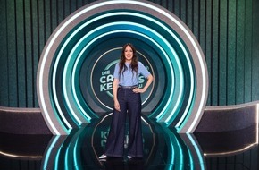 ARD Das Erste: Bratwurst statt Burger! Carolin Kebekus ruft zum Boykott von US-Produkten auf - in der neuen Staffel der "Carolin Kebekus Show" ab 10. April in der ARD