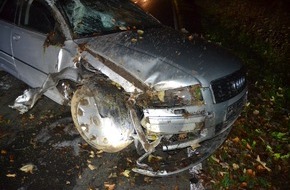 Polizeiinspektion Nienburg / Schaumburg: POL-NI: Betrunken mit dem PKW unterwegs - Ergebnis Führerschein weg  -Auto Totalschaden