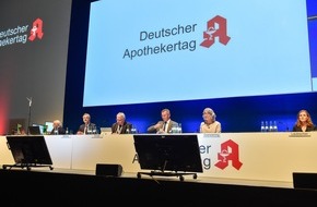 ABDA Bundesvgg. Dt. Apothekerverbände: An Grippeimpfung denken: Apotheken starten Auslieferung von 22 Millionen Dosen