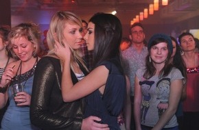 SAT.1: Der Beginn einer jungen Liebe? / Anna und die Liebe (mit Bild)