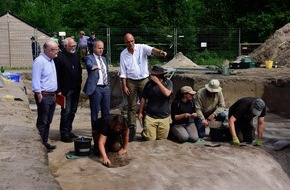 Universität Osnabrück: Erneute Grabungen am Ort der Varusschlacht - Kalkrieser Archäologie-Team in Kooperation mit der Universität Osnabrück wieder auf Spurensuche